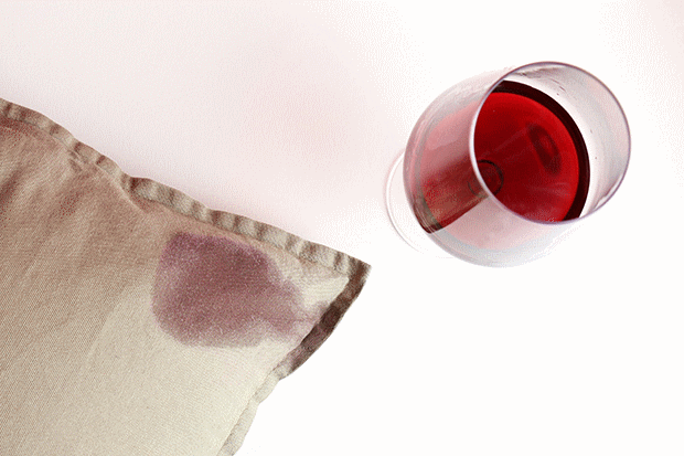 How to Remove Wine Stains From Upholstery