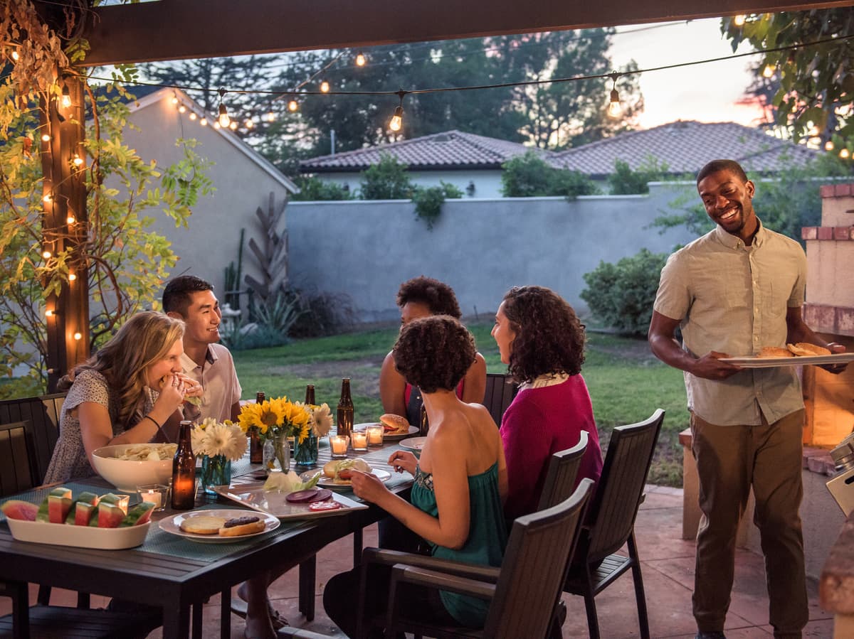 Fail Proof Steps For Hosting A Backyard Party Rent A Center