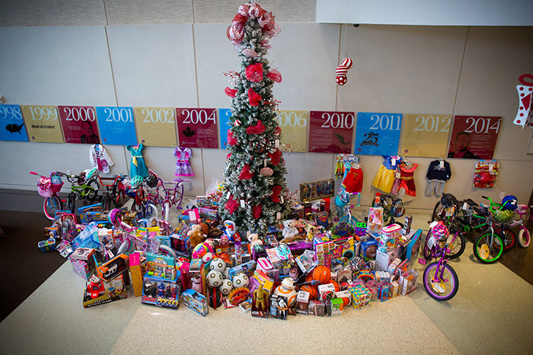 Rent-A-Center Employees Donate Toys to Give-A-Gift