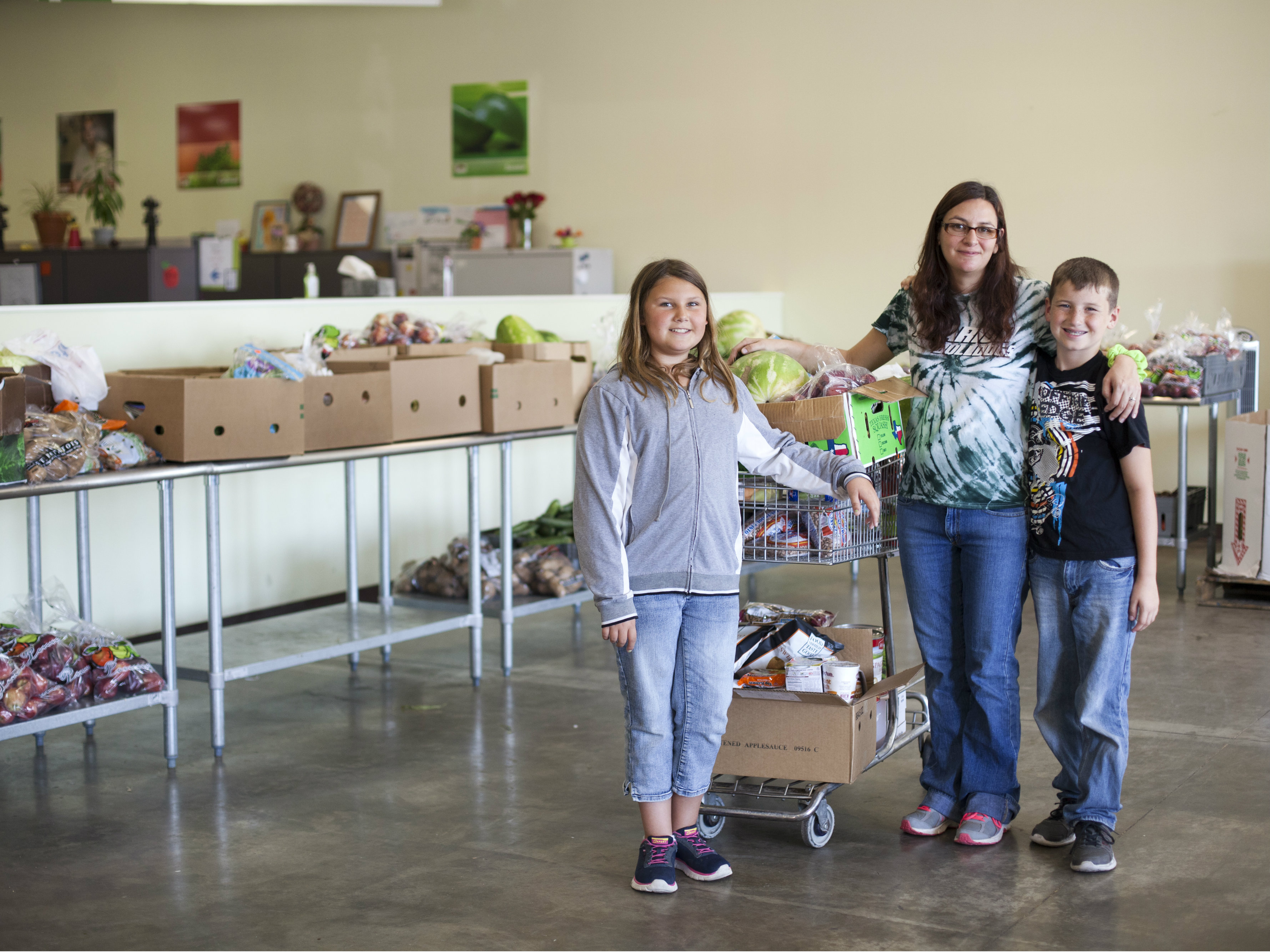 Rent-A-Center Raises $50,000 to Feed Hungry Americans