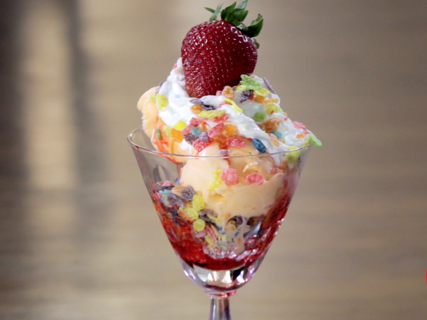 3 Easy Ways to Make an Ice Cream Sundae