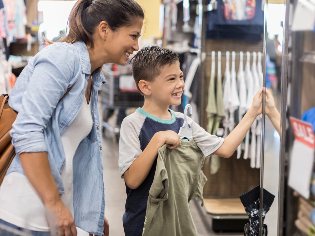 A Mother Thanks Tween Fashion Store for Helping Her Son Try On