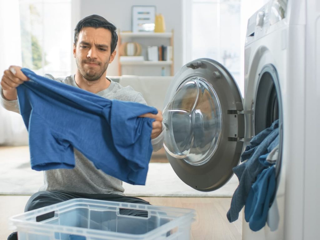 Why Do My Clothes Smell Bad After Washing? | Rent-A-Center