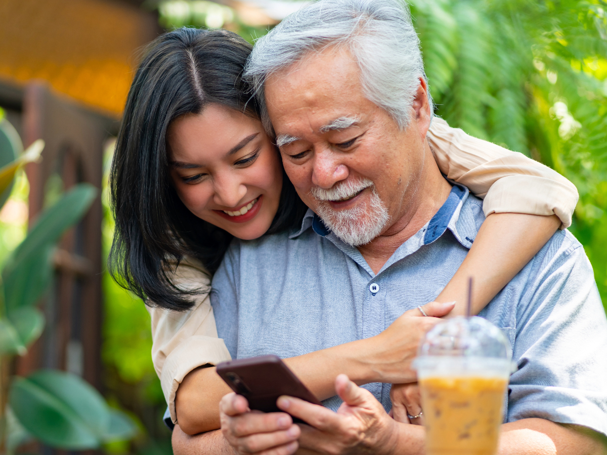 How to Help Your Senior Loved Ones Embrace Technology