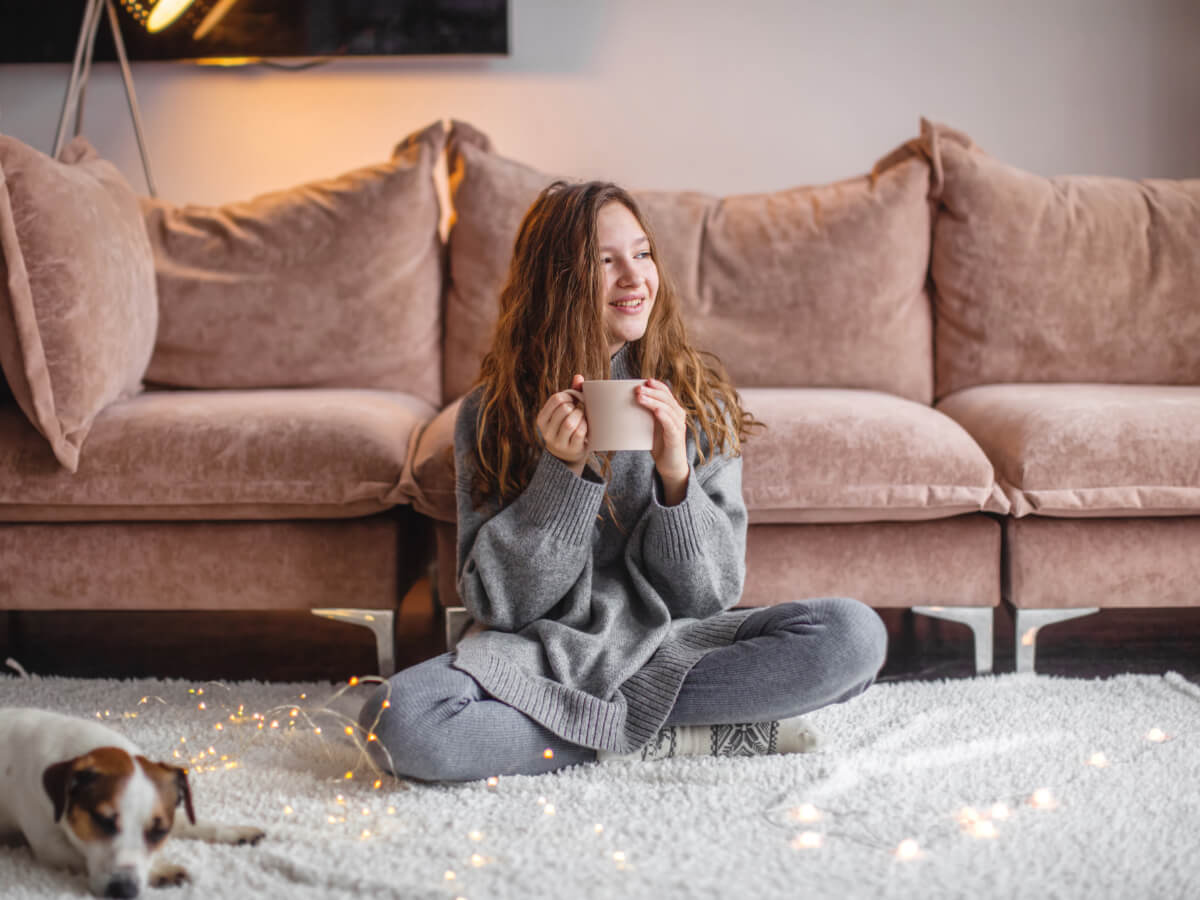 Fall in Love with Hygge: Creating a Cozy Autumn Living Room on a Budget