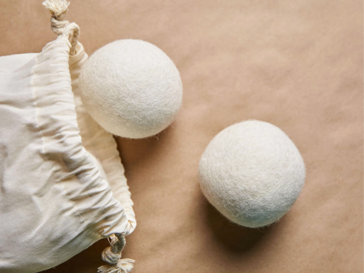 Dryer Balls vs Dryer Sheets: Which Is Better for Your Laundry?