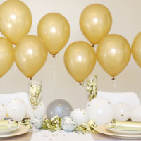 NYE Balloon Backdrop DIY