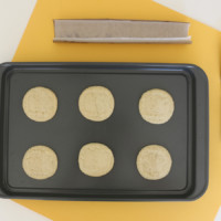 Let cookies sit for 1-2 minutes, until they’re cool enough to touch.