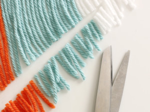 Trim the yarn ends to your liking.